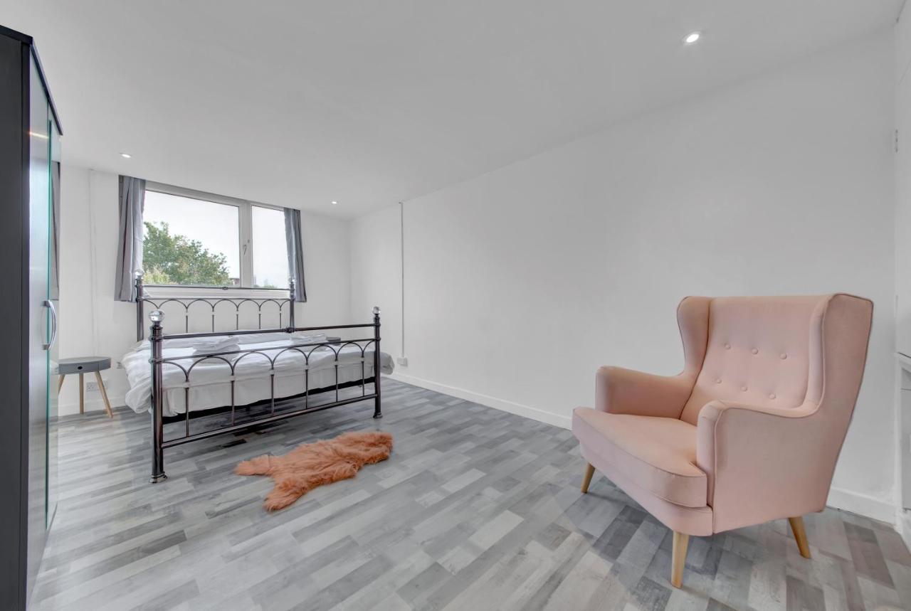 Suites By Rehoboth - Overcomers- Deptford Londres Exterior foto
